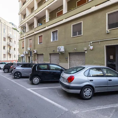 Pensionat Quarzo Modern Cagliari